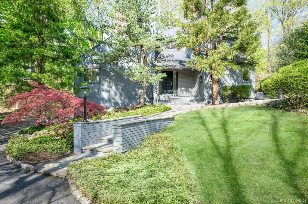 95 Old Lyme Road Chappaqua NY 10514