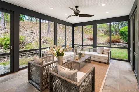 95 Old Lyme Road Chappaqua NY 10514