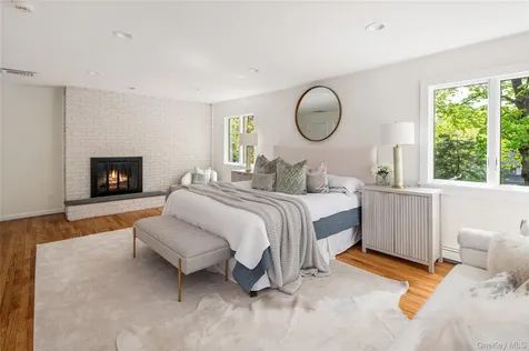 95 Old Lyme Road Chappaqua NY 10514