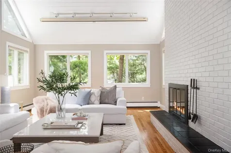95 Old Lyme Road Chappaqua NY 10514