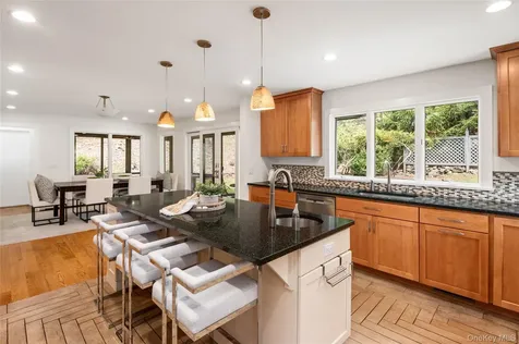 95 Old Lyme Road Chappaqua NY 10514