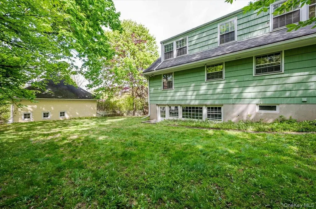 44 Emery Street Mount Kisco NY 10549