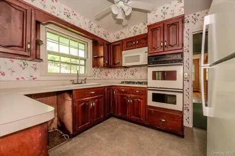 44 Emery Street Mount Kisco NY 10549