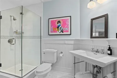 10 Upland Road N Bedford NY 10506