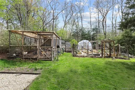 10 Upland Road N Bedford NY 10506