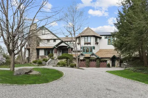 10 Upland Road N Bedford NY 10506