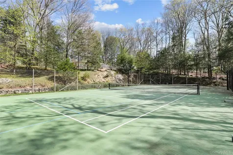 10 Upland Road N Bedford NY 10506