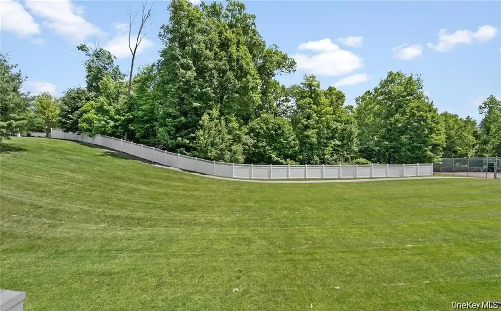 5 Case Court Monroe NY 10950