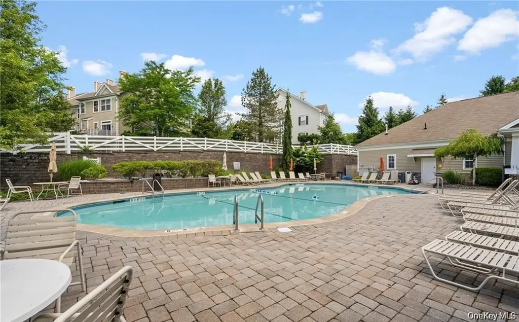 5 Case Court Monroe NY 10950