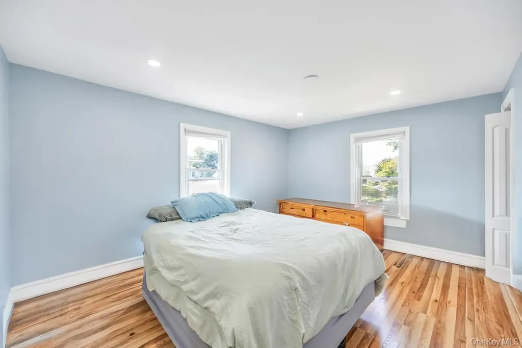 10 Harrison Hicksville NY 11801
