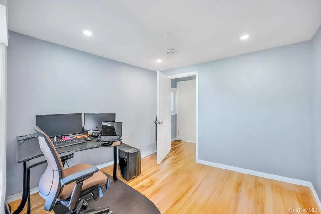 10 Harrison Hicksville NY 11801