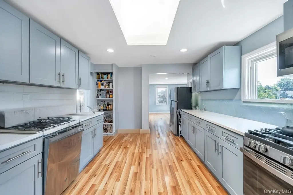 10 Harrison Hicksville NY 11801