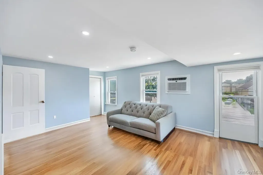 10 Harrison Hicksville NY 11801