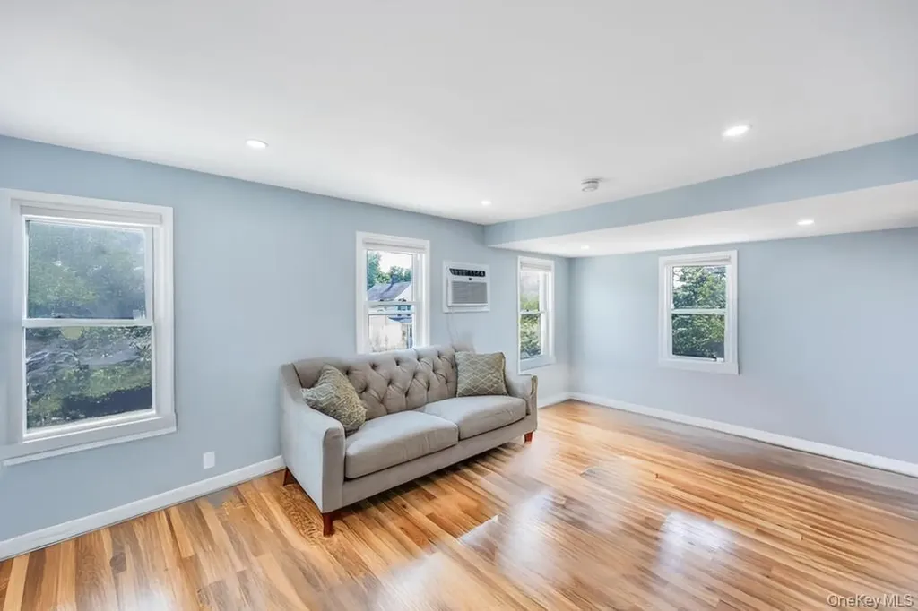 10 Harrison Hicksville NY 11801