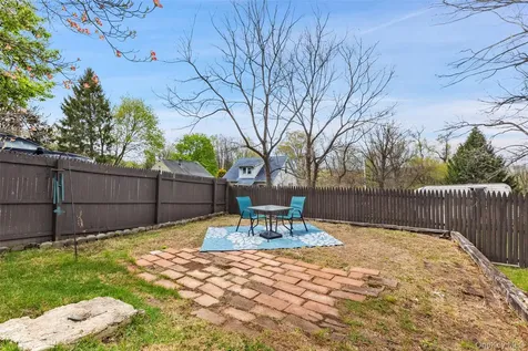 198A Locust Avenue Cortlandt Manor NY 10567