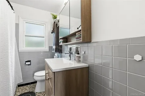 198A Locust Avenue Cortlandt Manor NY 10567