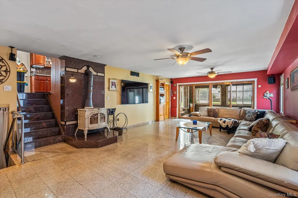 141-60 11th Avenue Malba NY 11357
