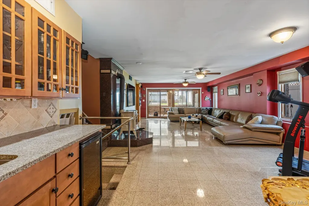 141-60 11th Avenue Malba NY 11357