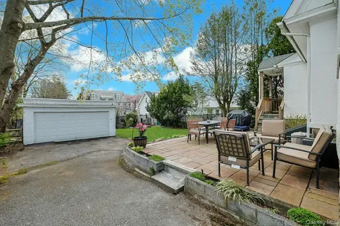 18 Austin Place Port Chester NY 10573