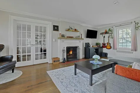 18 Austin Place Port Chester NY 10573