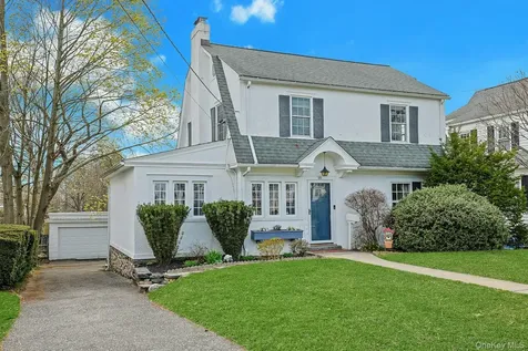 18 Austin Place Port Chester NY 10573