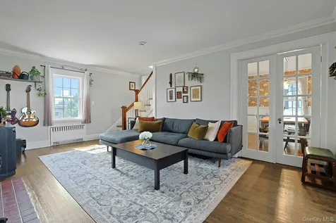 18 Austin Place Port Chester NY 10573