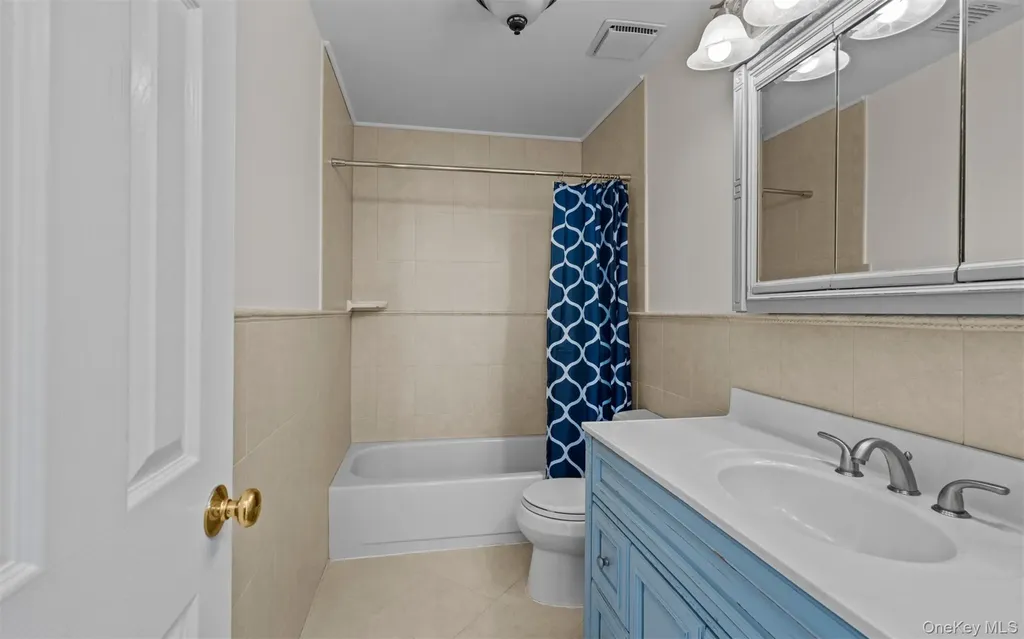 163 Boathouse Lane Bay Shore NY 11706