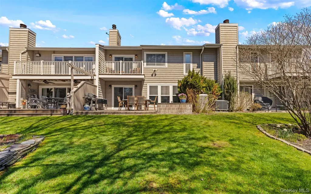 163 Boathouse Lane Bay Shore NY 11706