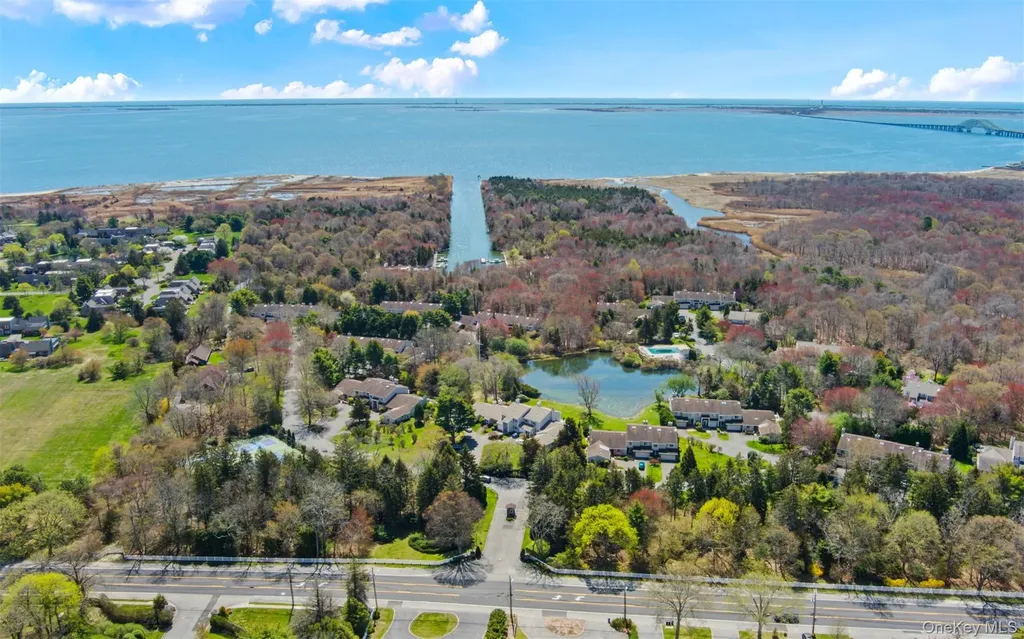 163 Boathouse Lane Bay Shore NY 11706