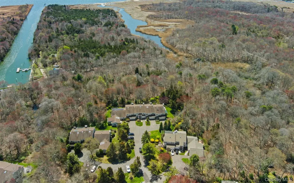 163 Boathouse Lane Bay Shore NY 11706