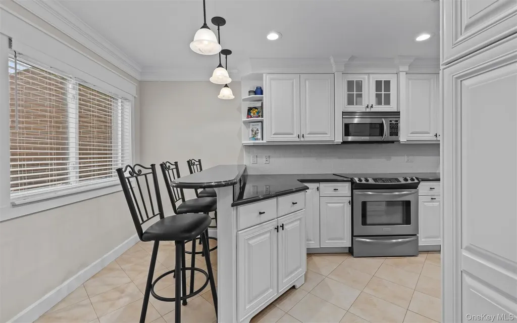 163 Boathouse Lane Bay Shore NY 11706