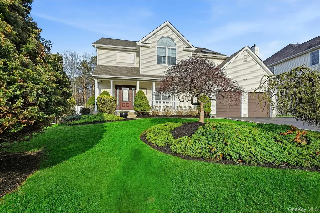 57 Beechwood Drive Manorville NY 11949