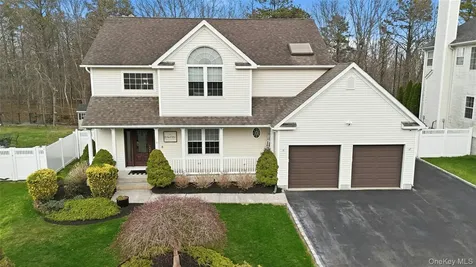 57 Beechwood Drive Manorville NY 11949