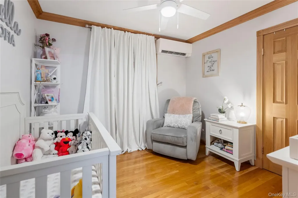 12 Kingswood Circle Old Bethpage NY 11804