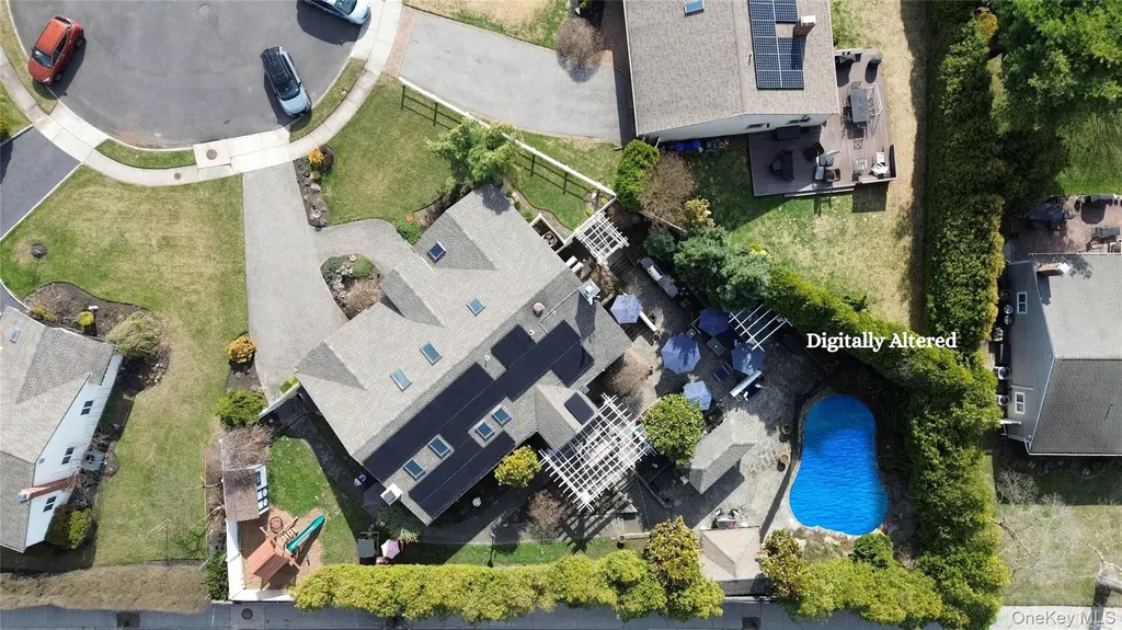 12 Kingswood Circle Old Bethpage NY 11804