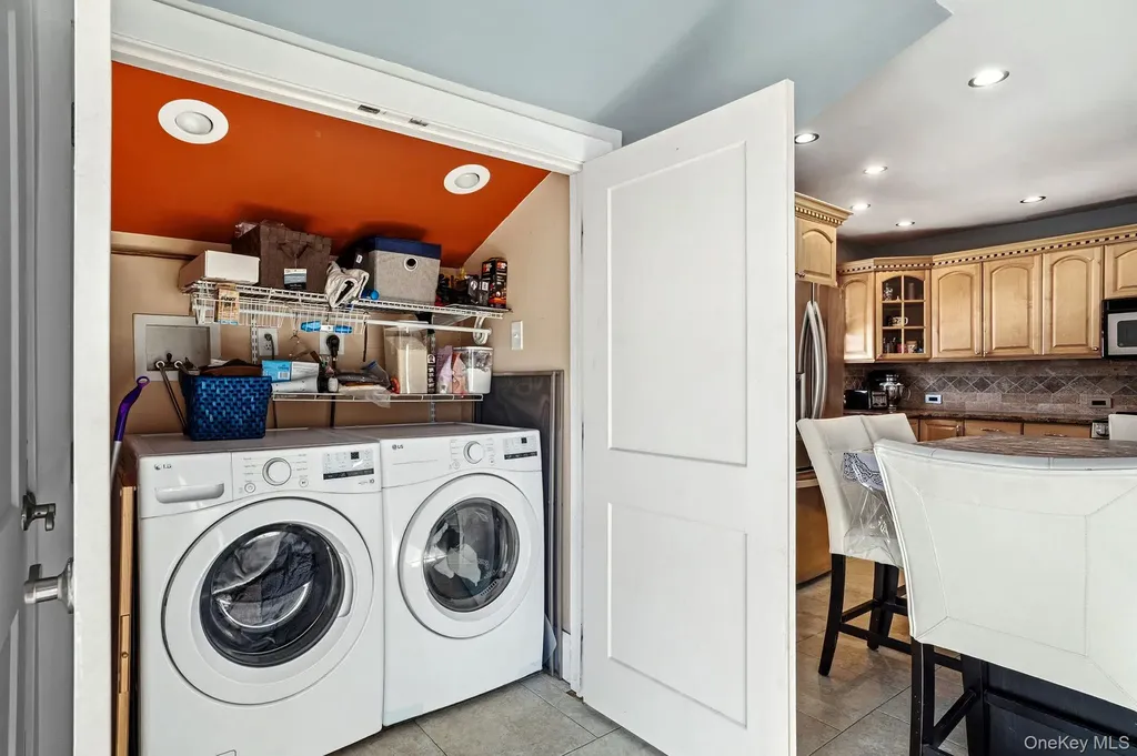 160 Saint Marks Avenue Freeport NY 11520