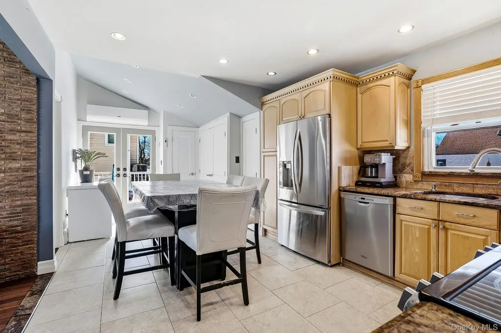 160 Saint Marks Avenue Freeport NY 11520