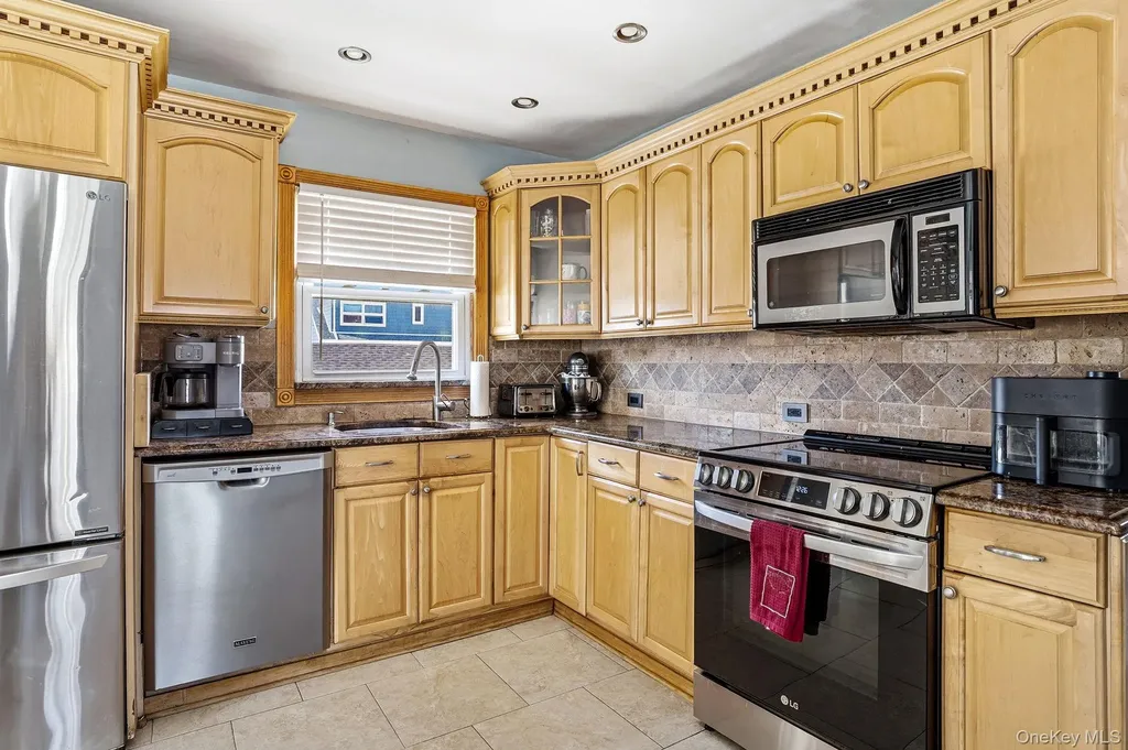 160 Saint Marks Avenue Freeport NY 11520