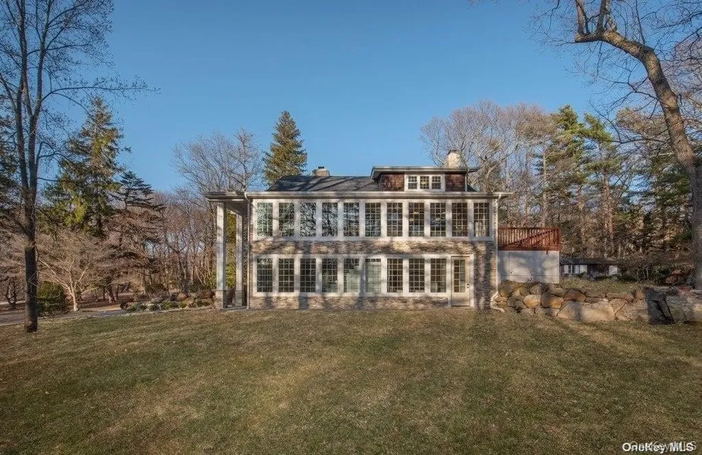 9 Tower Hill Road Shoreham NY 11786