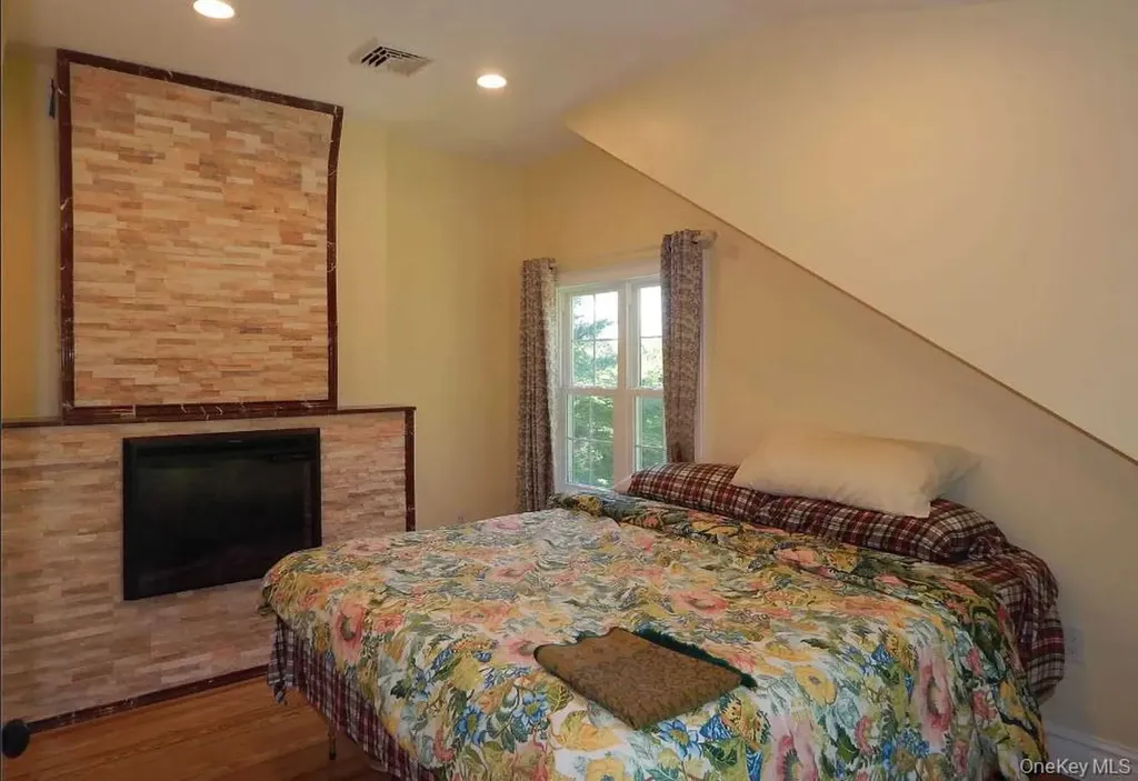 9 Tower Hill Road Shoreham NY 11786