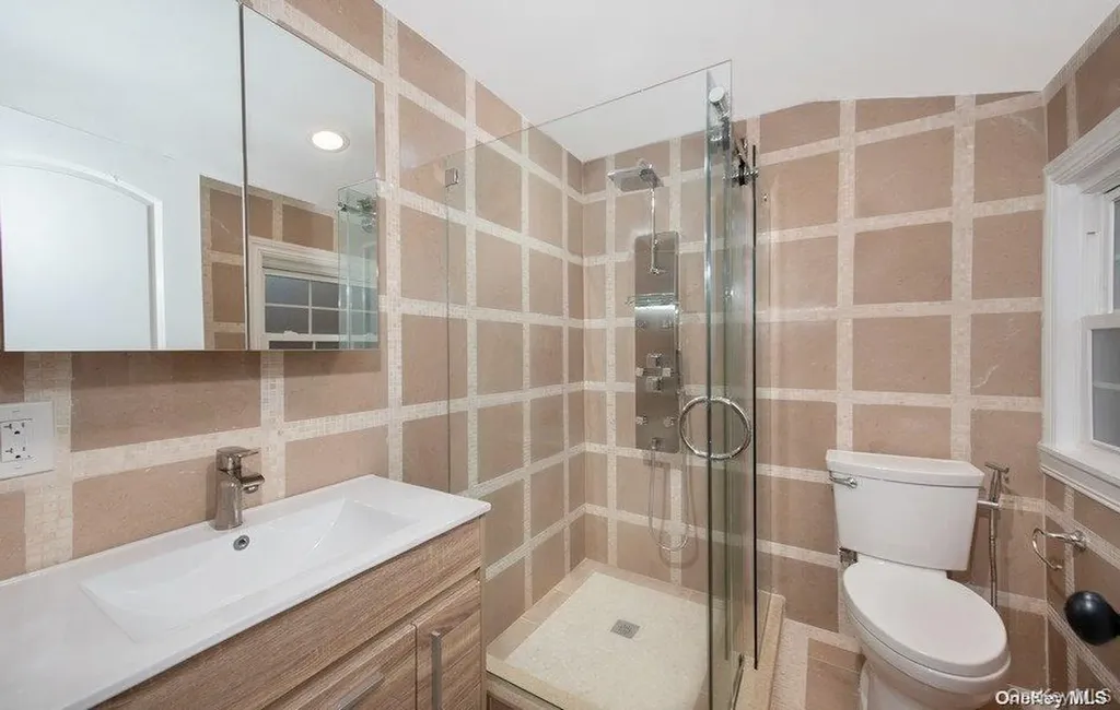 9 Tower Hill Road Shoreham NY 11786