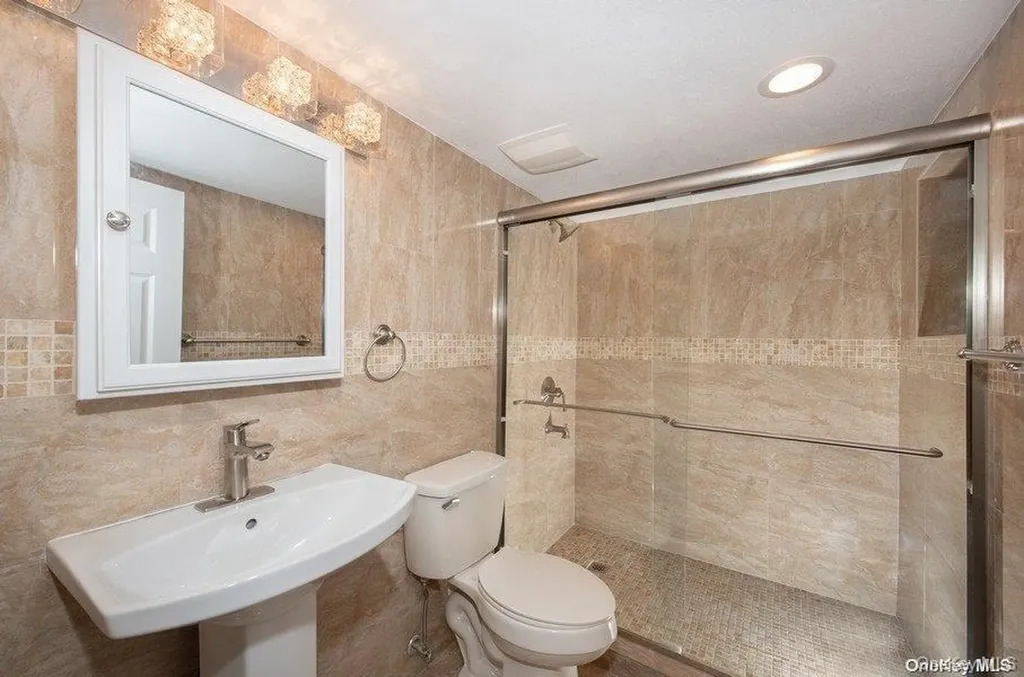 9 Tower Hill Road Shoreham NY 11786