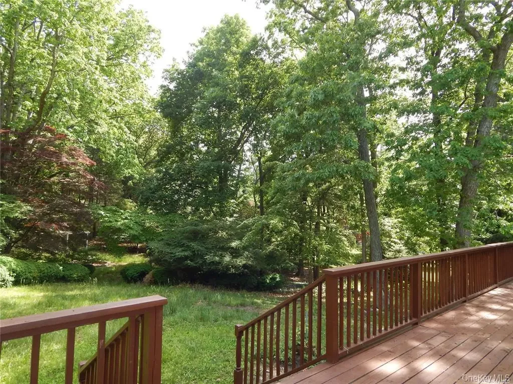 9 Tower Hill Road Shoreham NY 11786