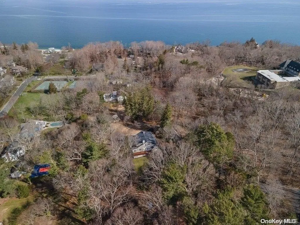 9 Tower Hill Road Shoreham NY 11786