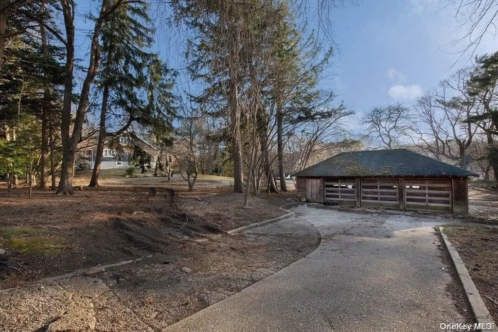 9 Tower Hill Road Shoreham NY 11786