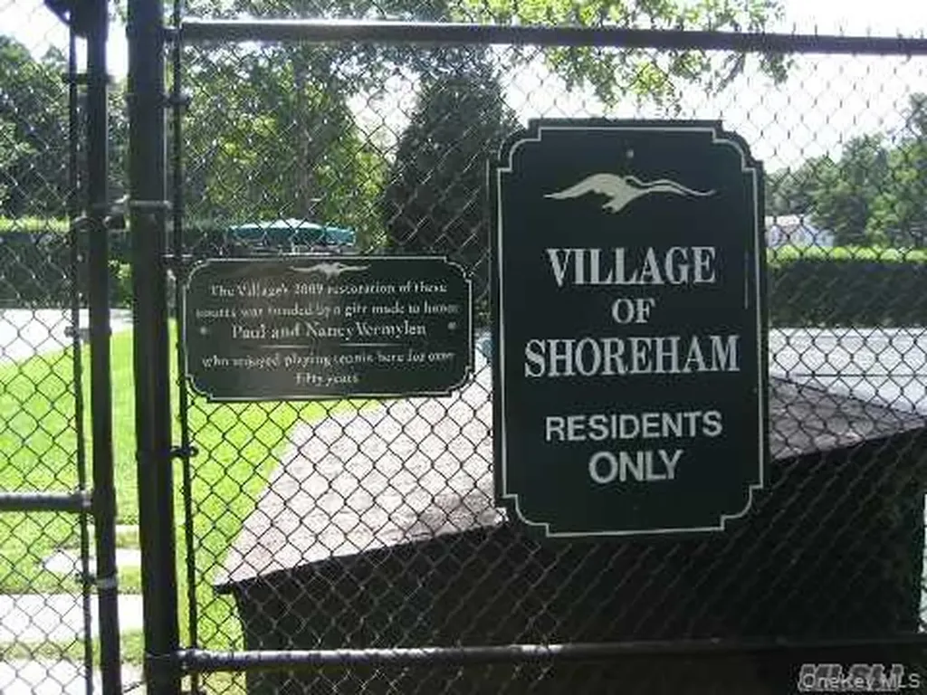 9 Tower Hill Road Shoreham NY 11786