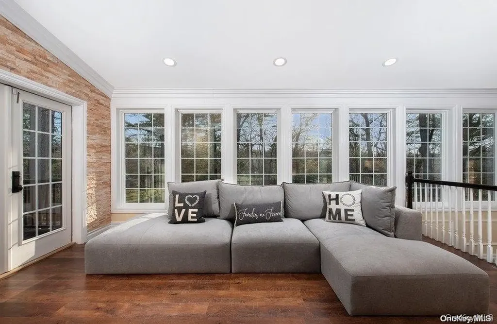 9 Tower Hill Road Shoreham NY 11786