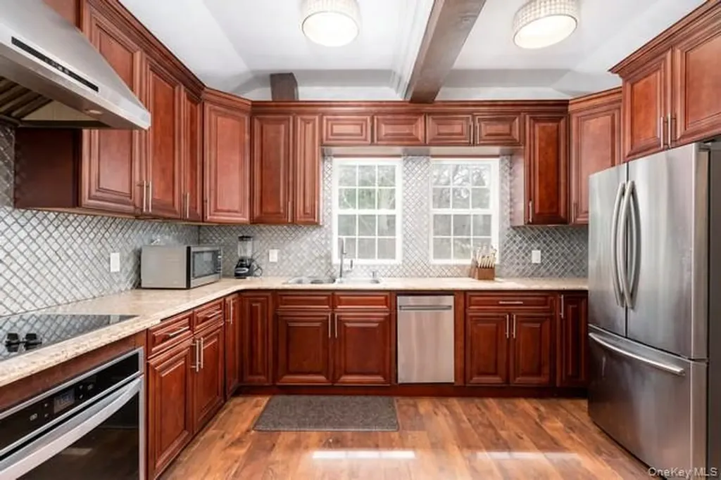 9 Tower Hill Road Shoreham NY 11786