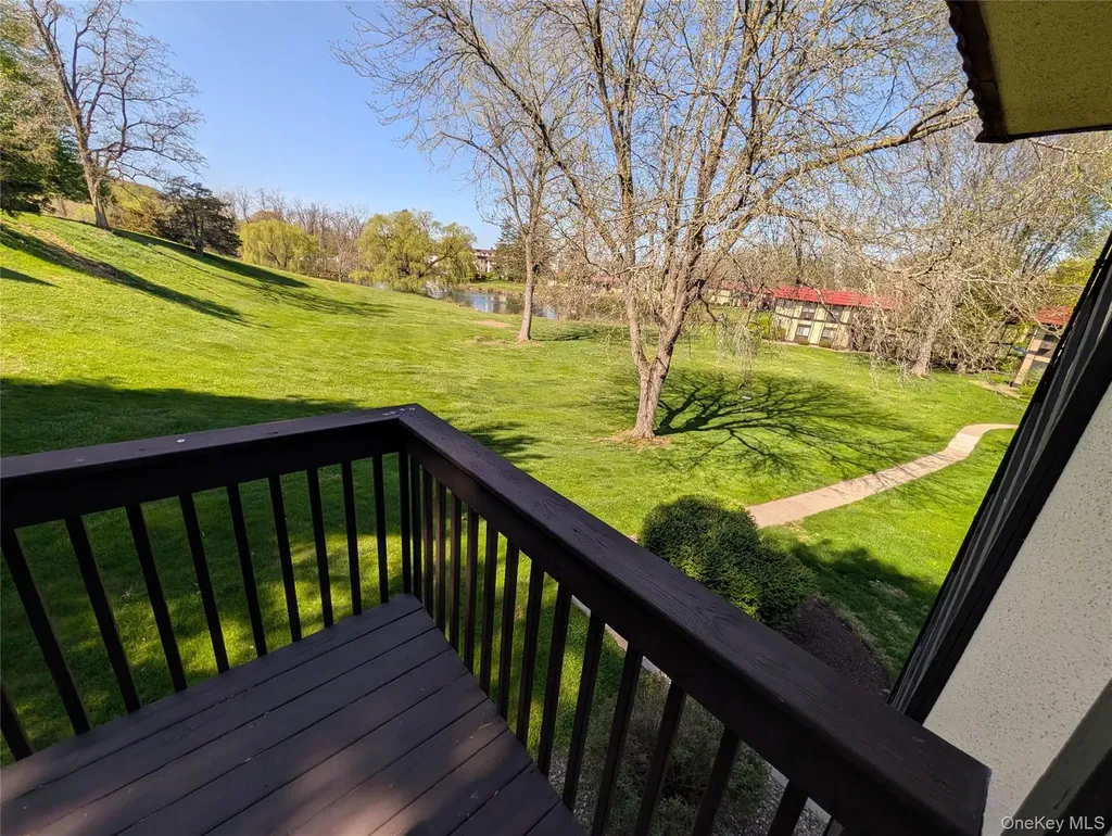 9 Loudon Drive Fishkill NY 12524