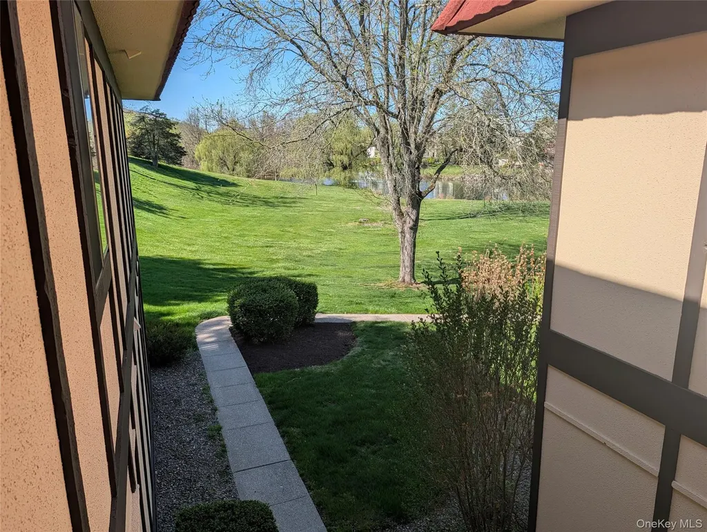 9 Loudon Drive Fishkill NY 12524